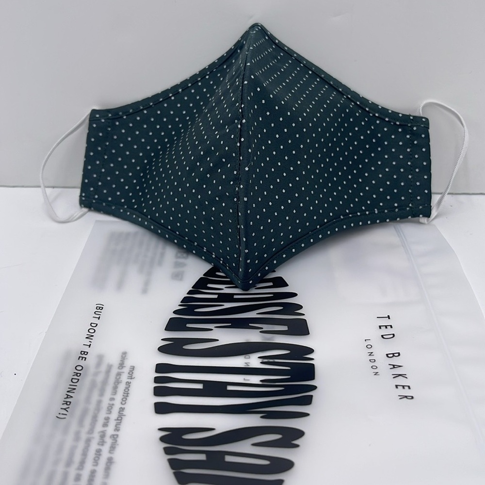 Ted Baker Polka Dot Face Mask TED BAKER LONDON Reversible Reusable FACE NWT - Picture 6 of 13